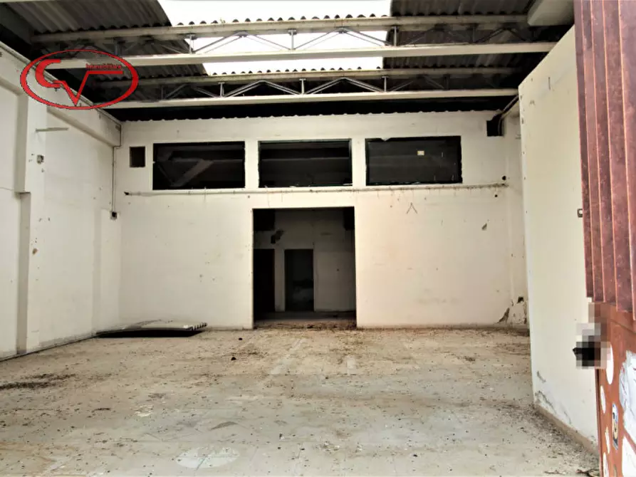 Immagine 4 di Laboratorio in vendita  in via monaco a Terranuova Bracciolini