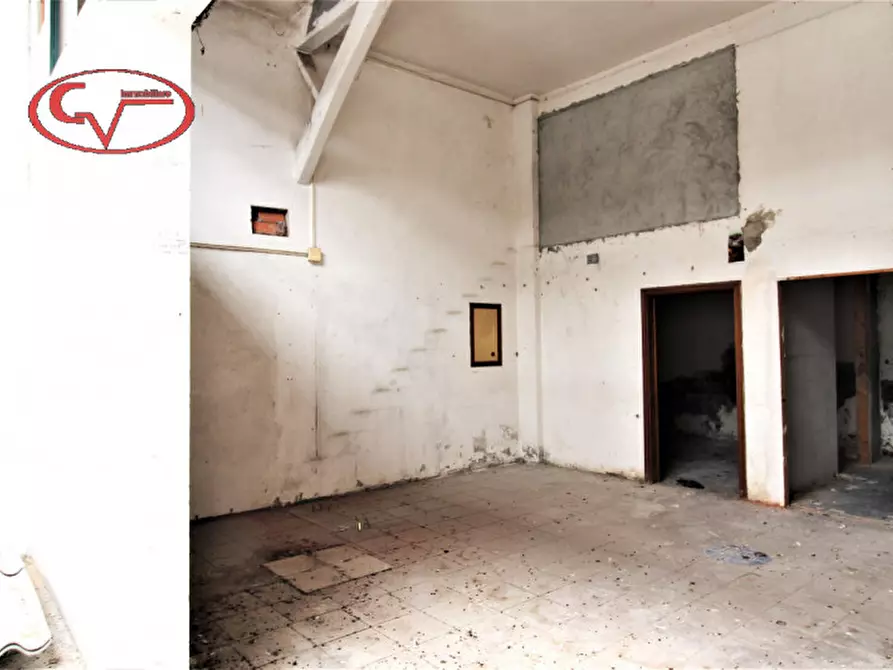 Immagine 5 di Laboratorio in vendita  in via monaco a Terranuova Bracciolini