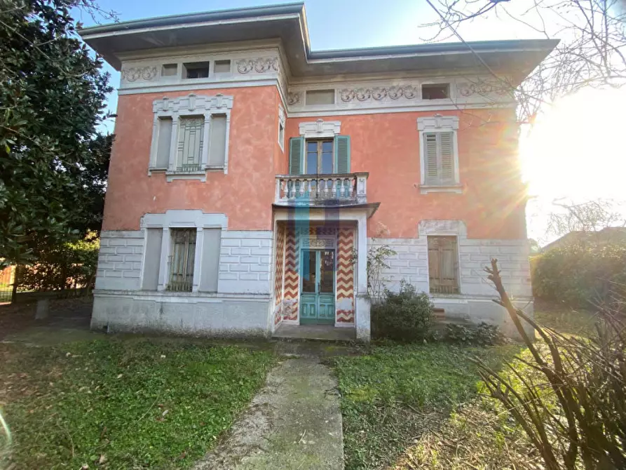 Immagine 1 di Villa in vendita  in VIA DELLA REPUBBLICA a Acquafredda