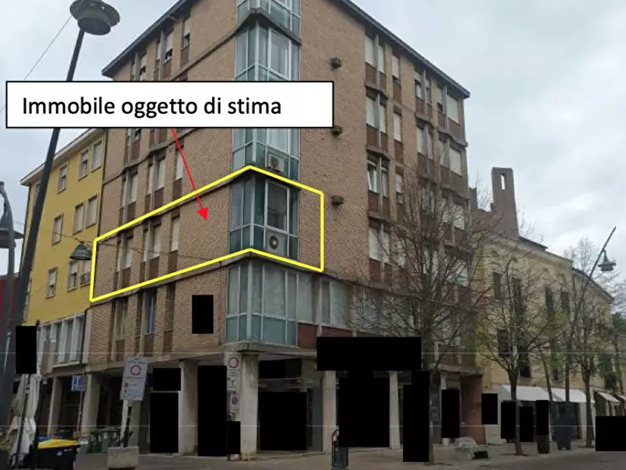 Immagine 1 di Appartamento in vendita  in CORSO DEL POPOLO 154 a Rovigo