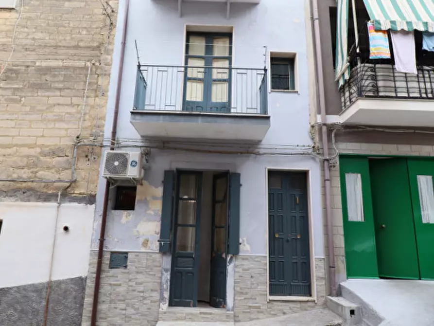 Immagine 1 di Casa indipendente in vendita  in via Ancona n.04 a Palagonia
