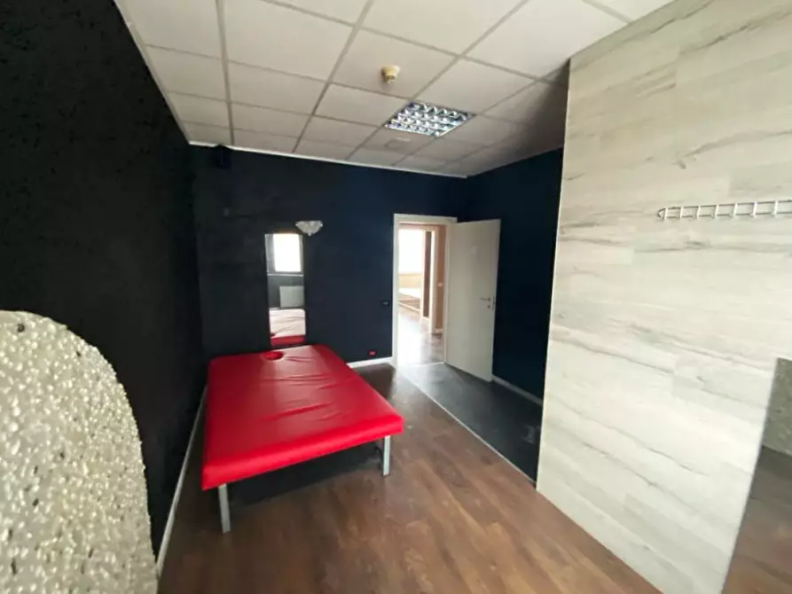 Immagine 11 di Ufficio in affitto  in via del santo a Limena