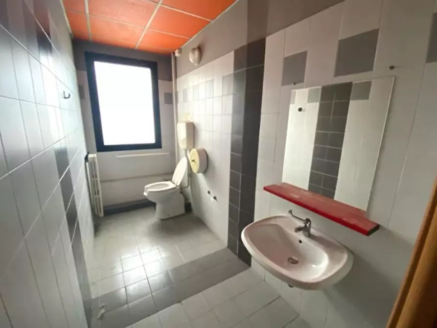 Immagine 13 di Ufficio in affitto  in via del santo a Limena