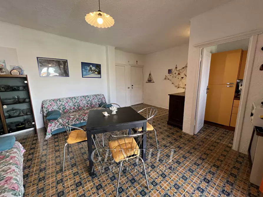 Immagine 4 di Appartamento in vendita  in Via Cala Bitta a Arzachena