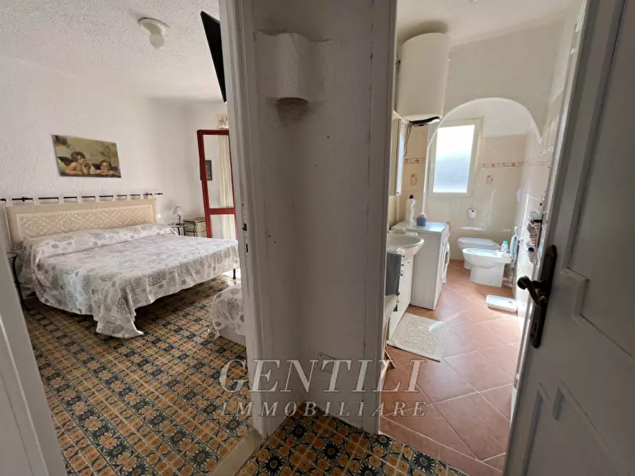 Immagine 13 di Appartamento in vendita  in Via Cala Bitta a Arzachena