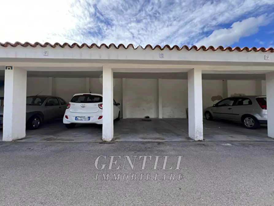 Immagine 25 di Appartamento in vendita  in Via Cala Bitta a Arzachena