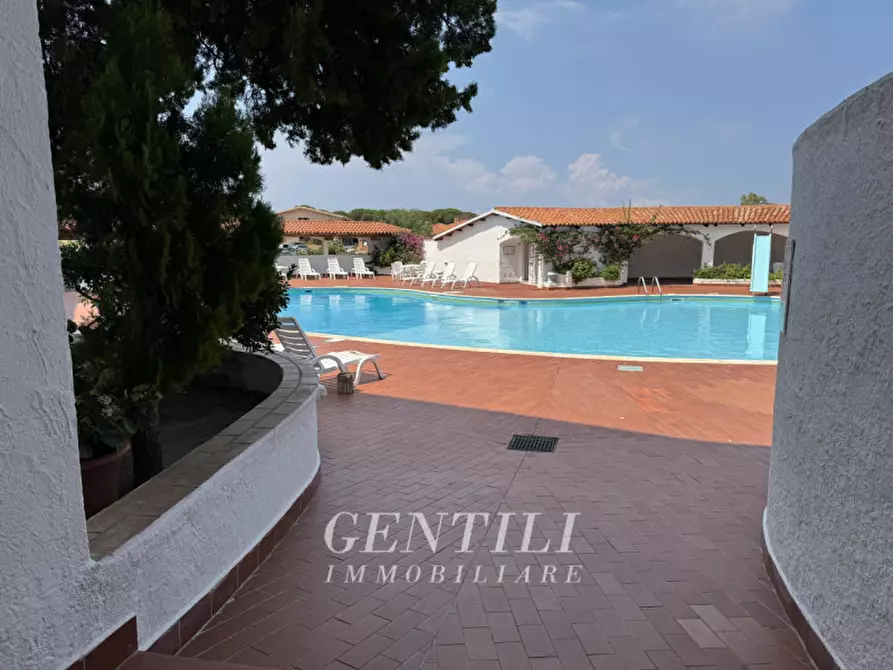 Immagine 30 di Appartamento in vendita  in Via Cala Bitta a Arzachena