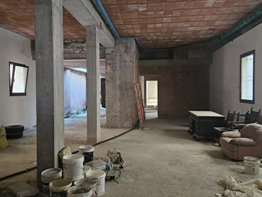 Immagine 2 di Negozio in affitto  in via ponte molino a Padova