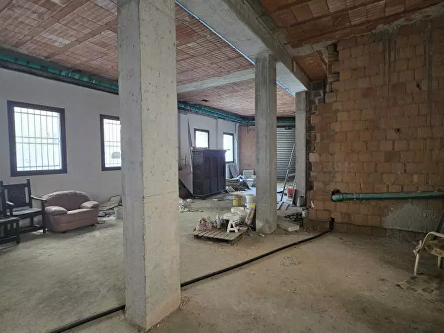 Immagine 3 di Negozio in affitto  in via ponte molino a Padova