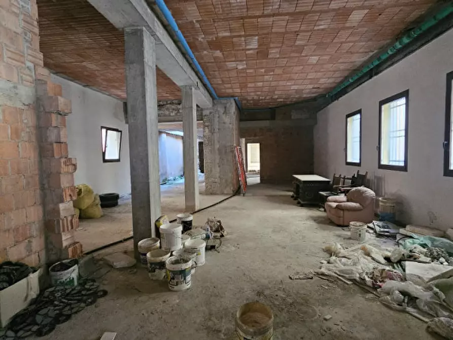 Immagine 4 di Negozio in affitto  in via ponte molino a Padova