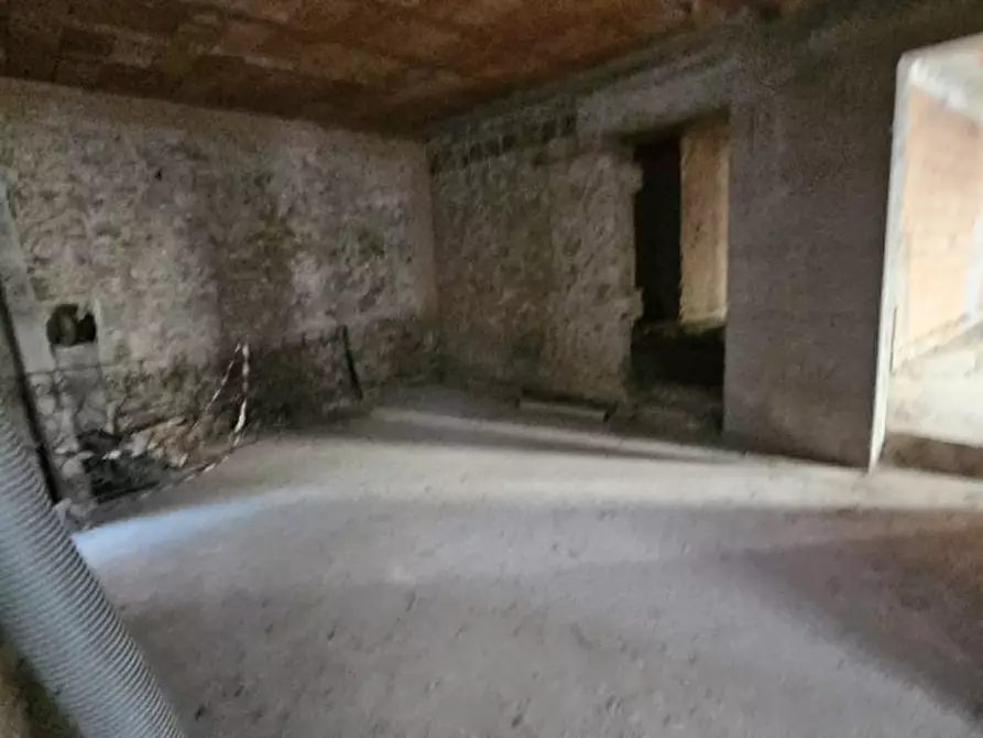 Immagine 8 di Negozio in affitto  in via ponte molino a Padova