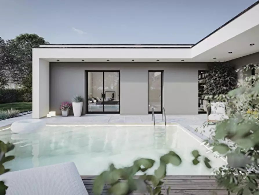 Immagine 12 di Villa in vendita  a Desenzano Del Garda