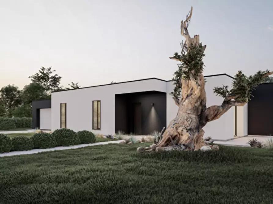 Immagine 17 di Villa in vendita  a Desenzano Del Garda