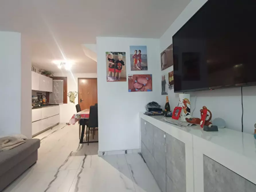 Immagine 3 di Casa indipendente in vendita  in VIA CHIESA SUD a Novi Di Modena