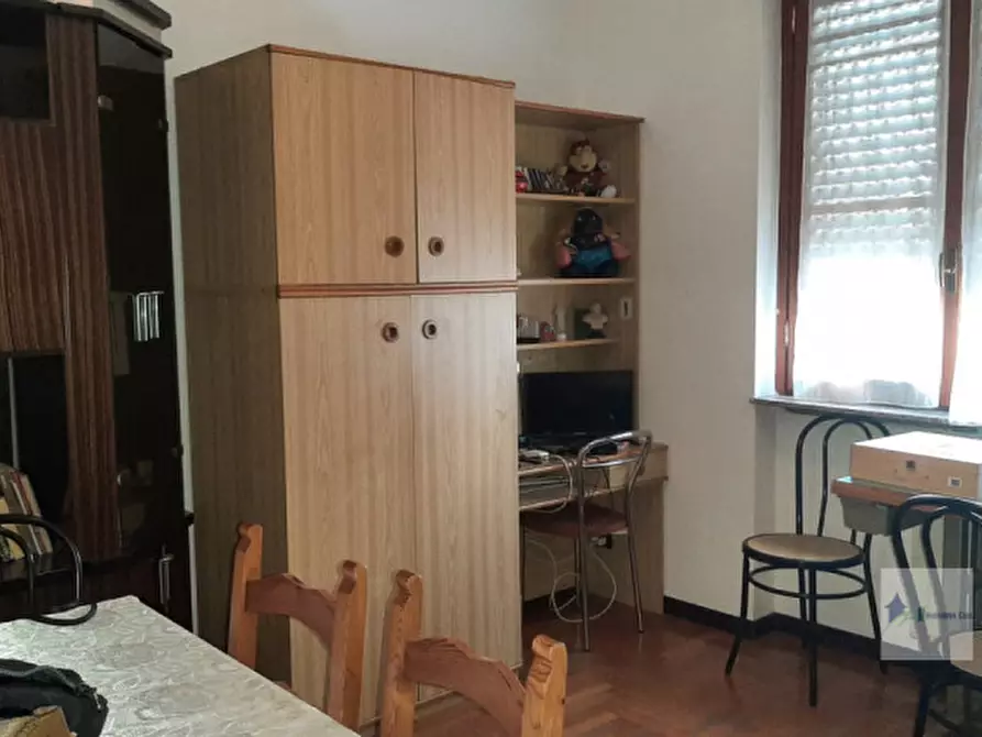Immagine 22 di Villa in vendita  in via marche a Castano Primo