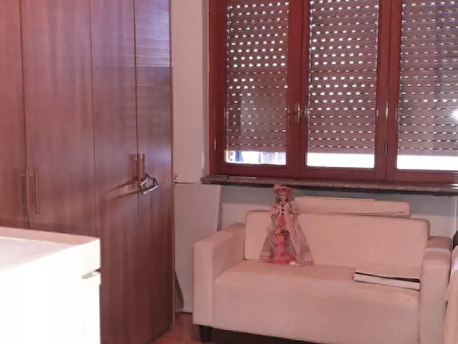 Immagine 23 di Villa in vendita  in via marche a Castano Primo