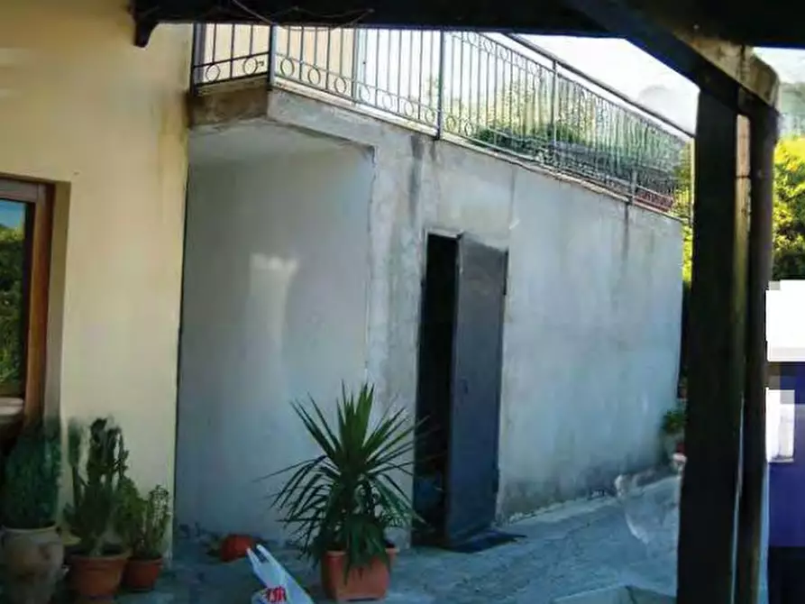 Immagine 15 di Casa bifamiliare in vendita  in via Enotri nr. 5 a Mendicino