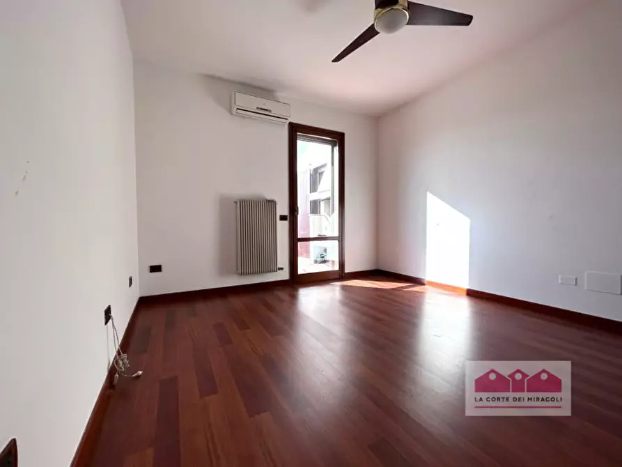 Immagine 11 di Appartamento in affitto  in Via Fantoni a Vicenza