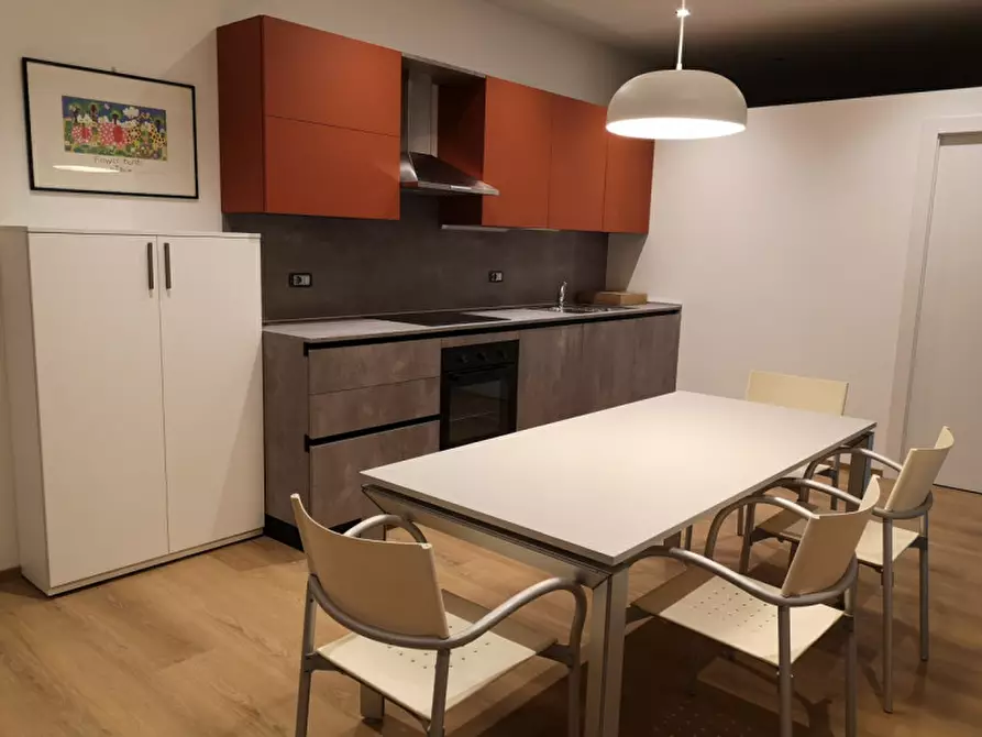 Immagine 1 di Appartamento in affitto  in via Roma a Trento