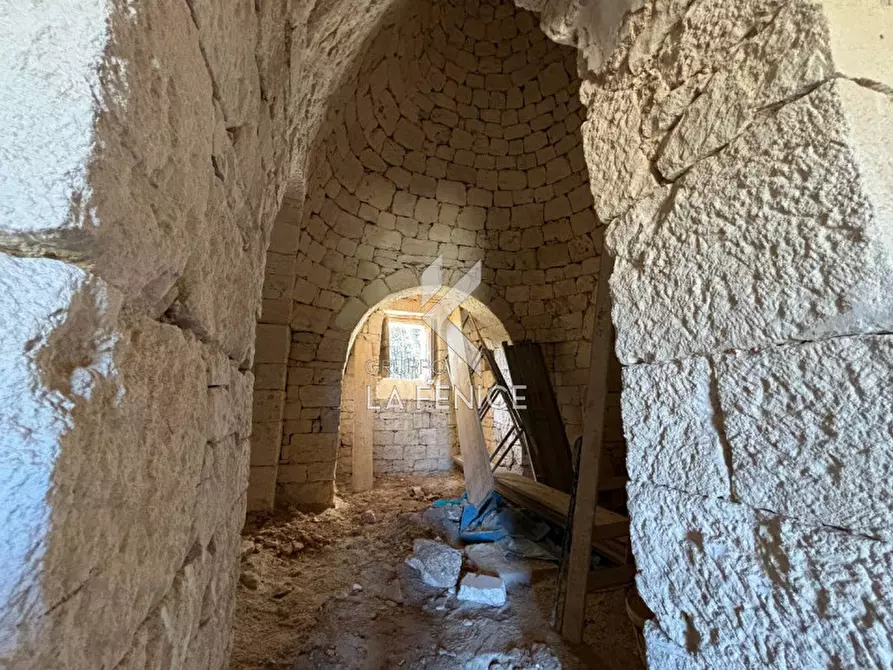 Immagine 28 di Rustico / casale in vendita  a Martina Franca