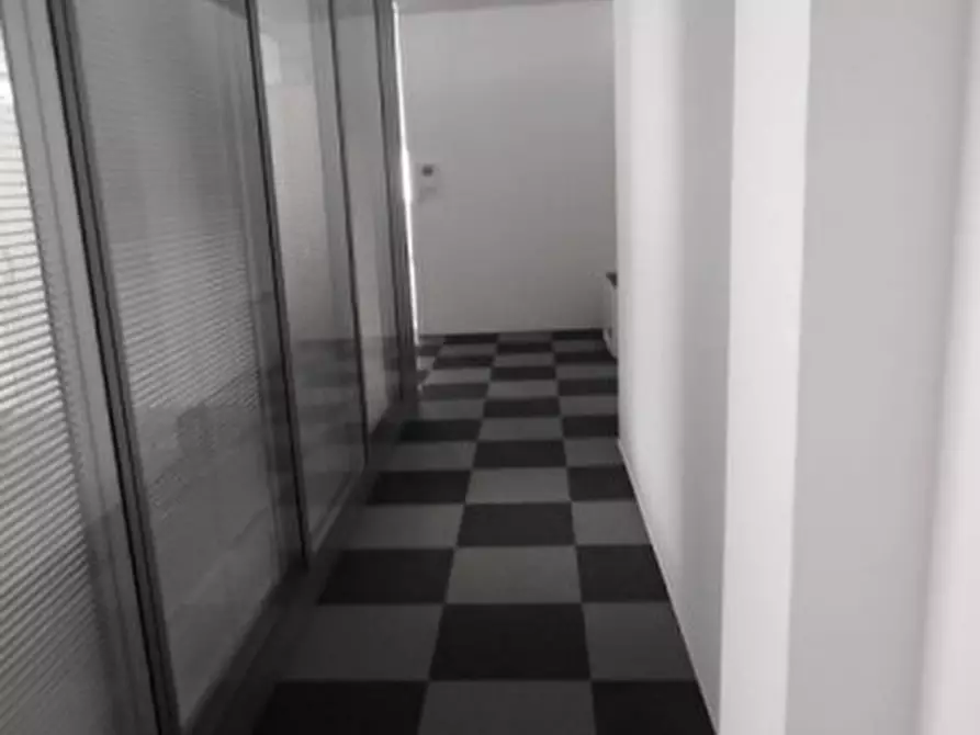 Immagine 8 di Ufficio in affitto  a Vedelago