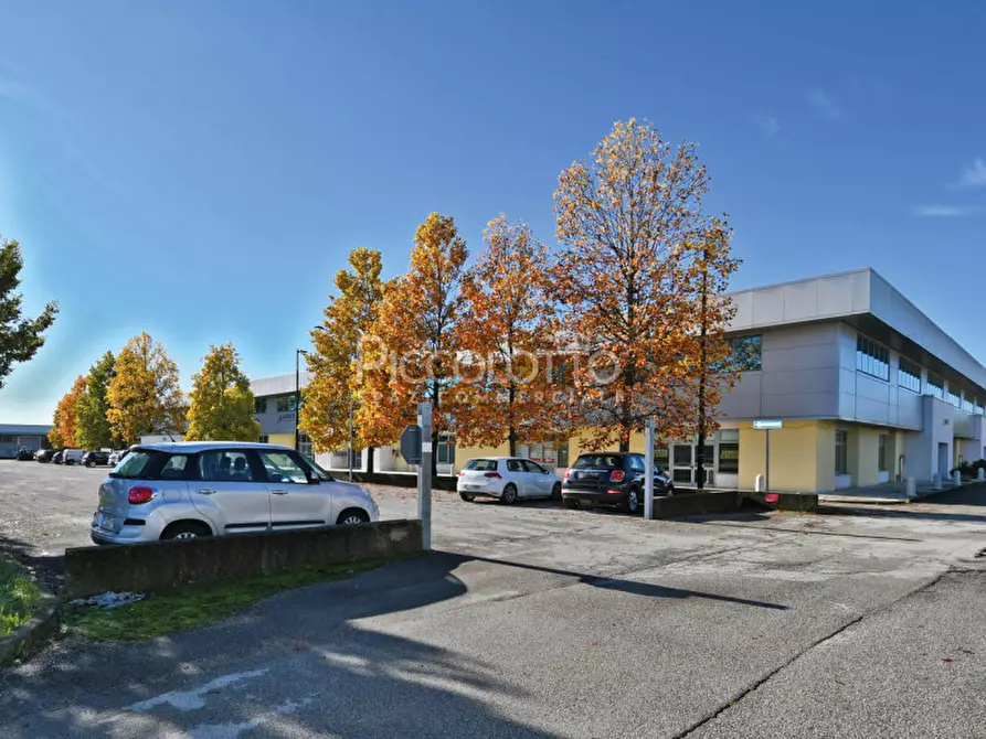 Immagine 18 di Attività commerciale in vendita  in via Castellana a Asolo