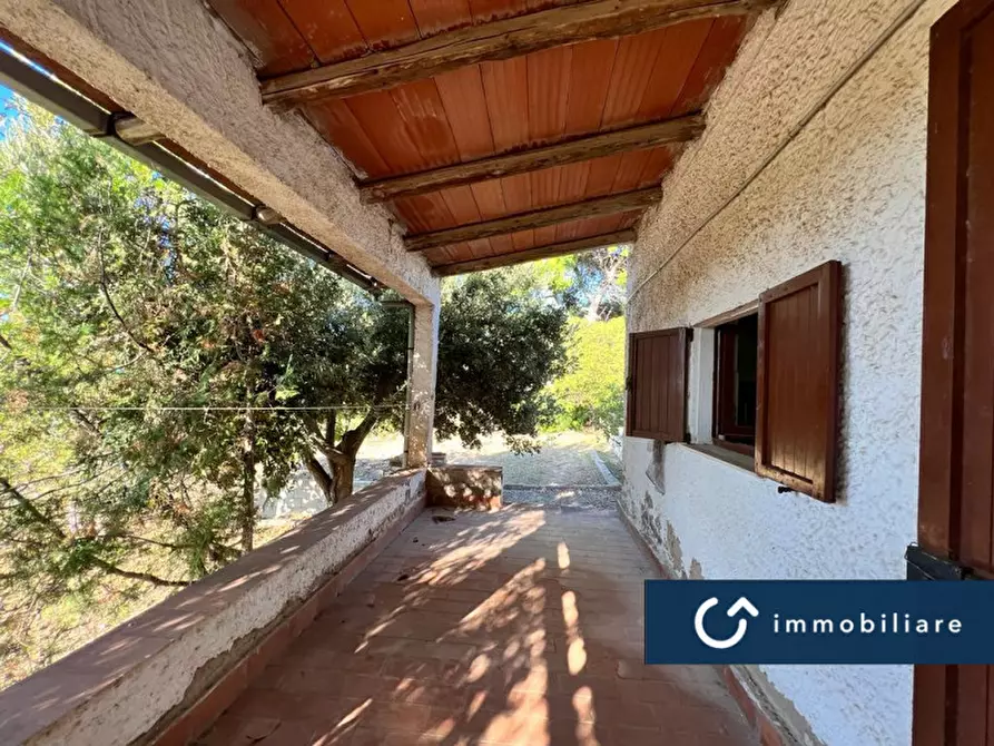 Immagine 2 di Villa in vendita  a Sassari