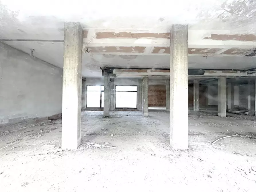 Immagine 3 di Capannone industriale in vendita  in VIA GRANAROLO 150 a Faenza