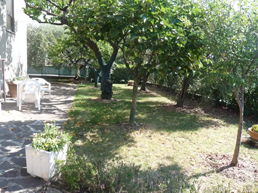 Immagine 25 di Casa indipendente in vendita  in Via Roma a Castiglione Del Lago