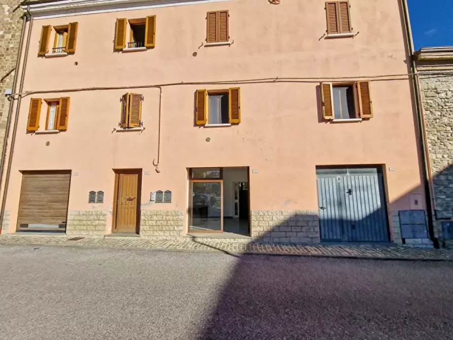 Immagine 6 di Negozio in vendita  in via Roma Mercatale a Sassocorvaro Auditore