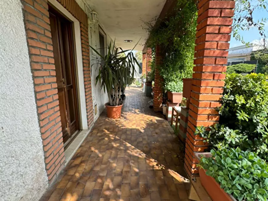 Immagine 1 di Appartamento in vendita  in VIA SANTA MARIA DELLA ROSA, 46 a Calvisano