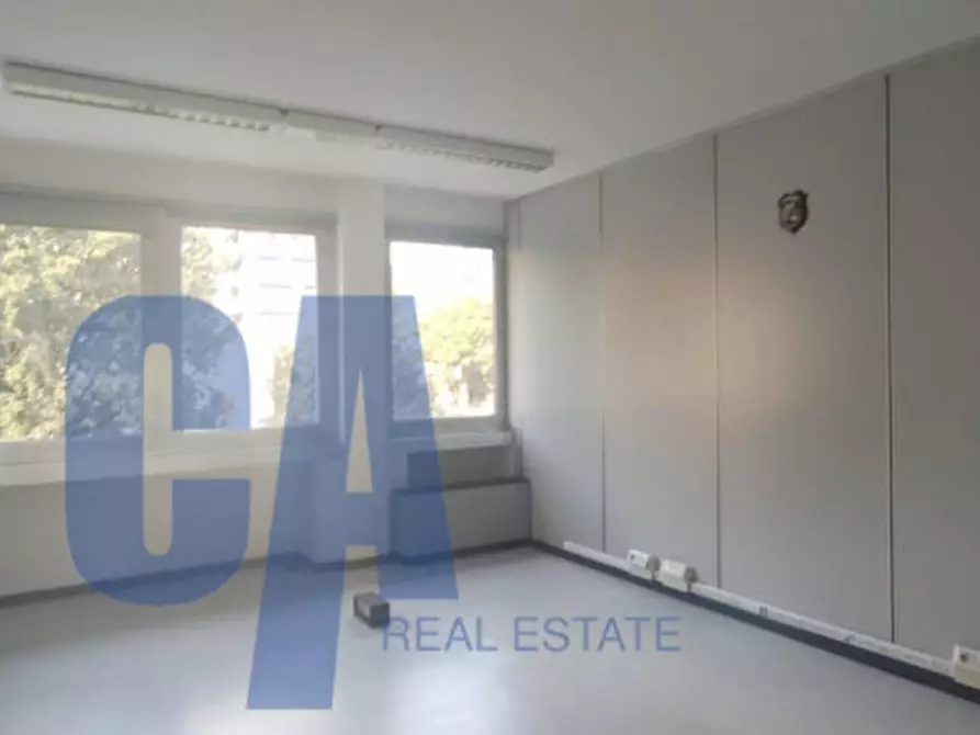 Immagine 21 di Ufficio in affitto  in VIA TONALE a Milano