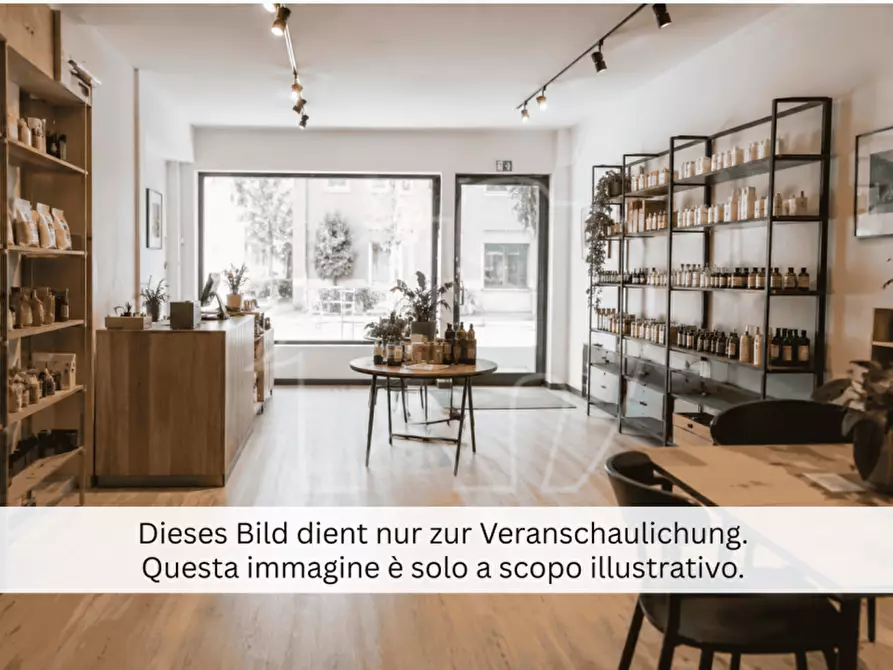 Immagine 2 di Negozio in vendita  a Egna .Neumarkt.
