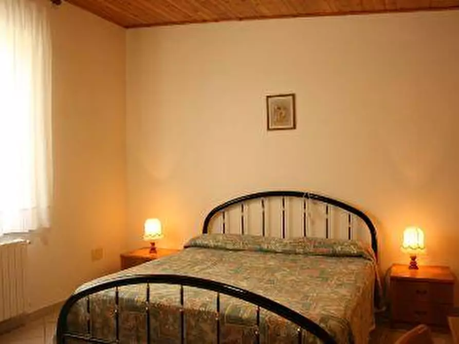 Immagine 7 di Agriturismo in vendita  a Foiano Della Chiana