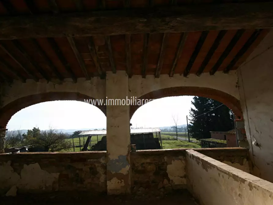 Immagine 30 di Rustico / casale in vendita  a Lucignano