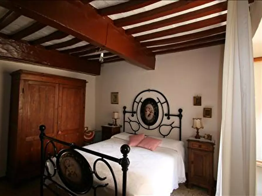 Immagine 13 di Appartamento in vendita  a Trequanda