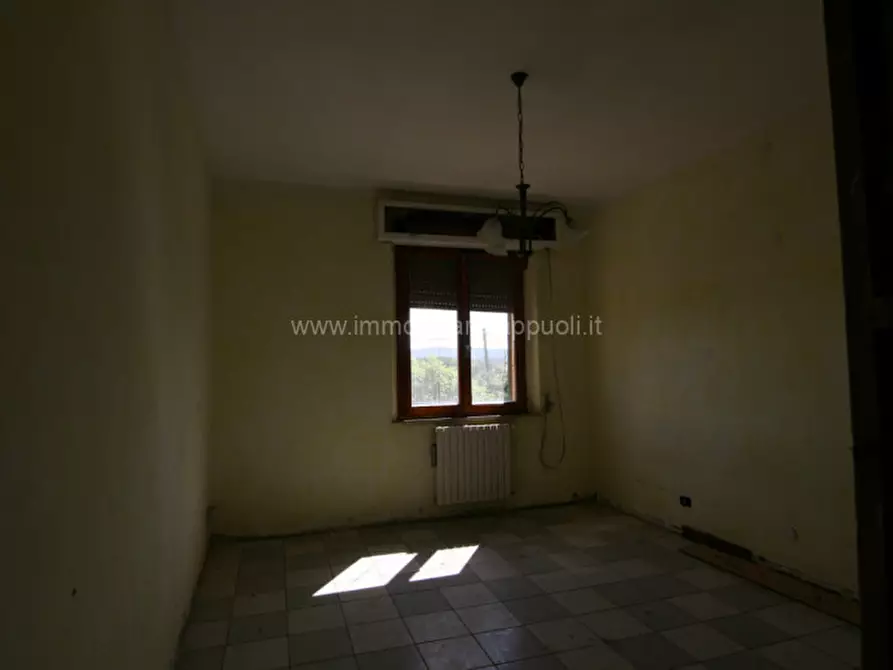 Immagine 28 di Rustico / casale in vendita  a Torrita Di Siena