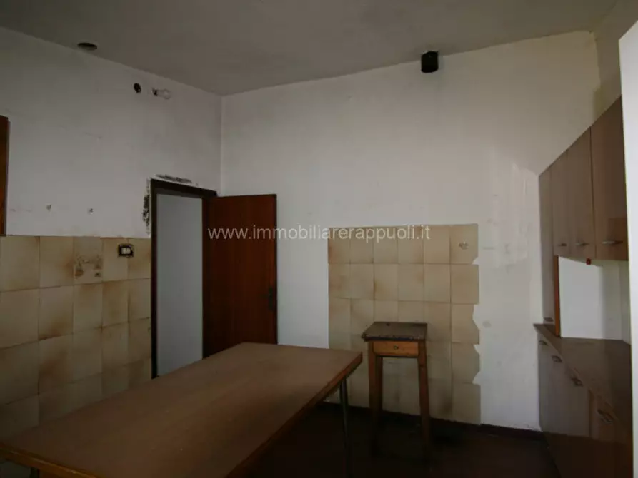 Immagine 39 di Rustico / casale in vendita  a Torrita Di Siena