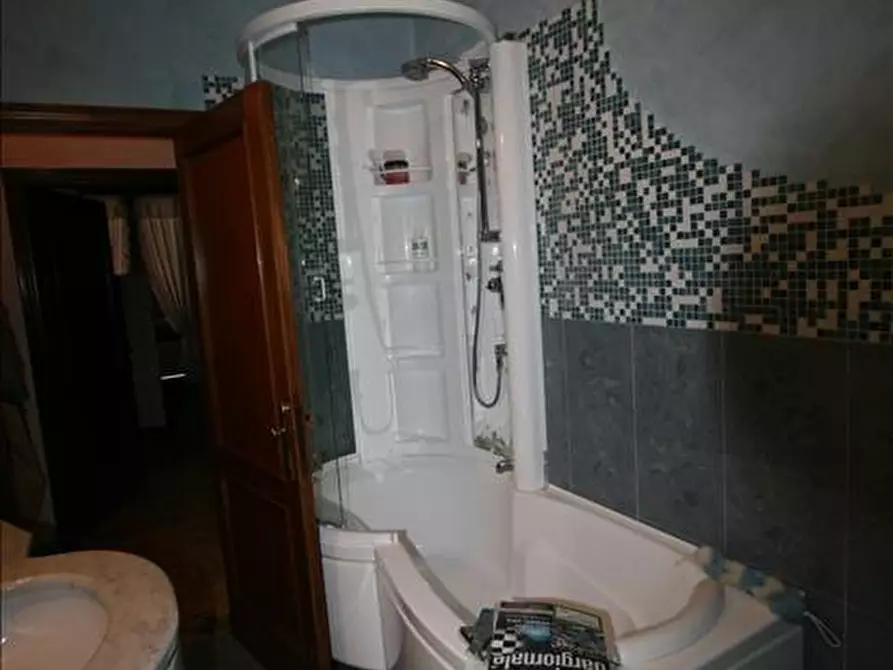 Immagine 3 di Casa indipendente in vendita  a Sinalunga