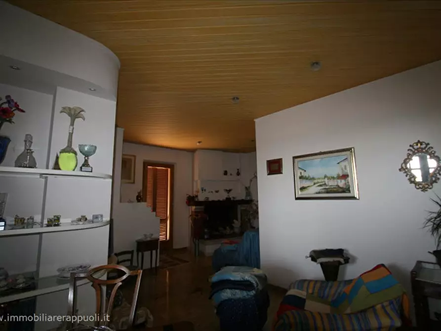 Immagine 9 di Casa indipendente in vendita  a Sinalunga