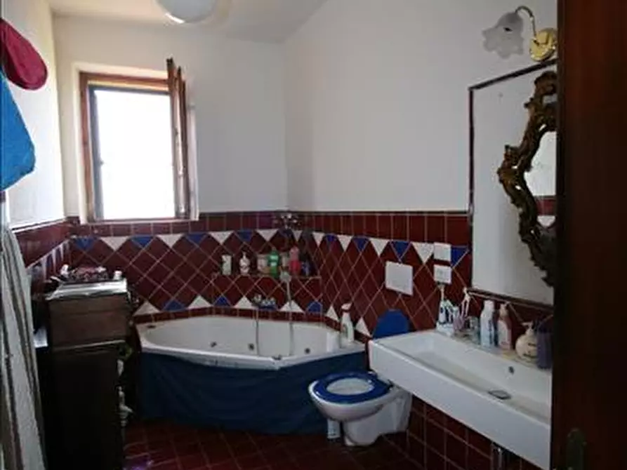 Immagine 11 di Casa indipendente in vendita  a Trequanda