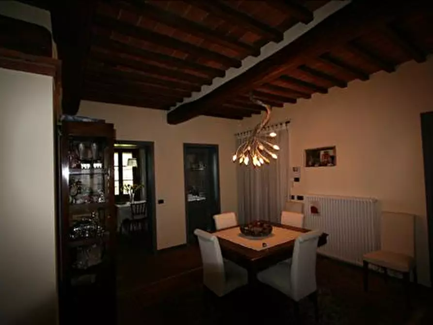 Immagine 5 di Rustico / casale in vendita  a Lucignano