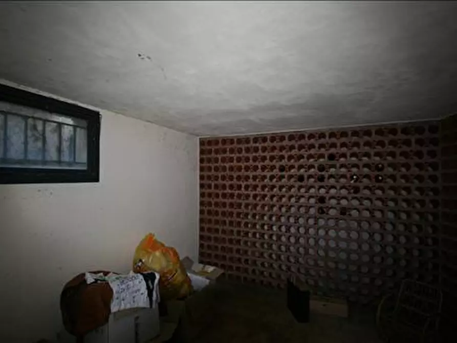 Immagine 11 di Rustico / casale in vendita  a Lucignano