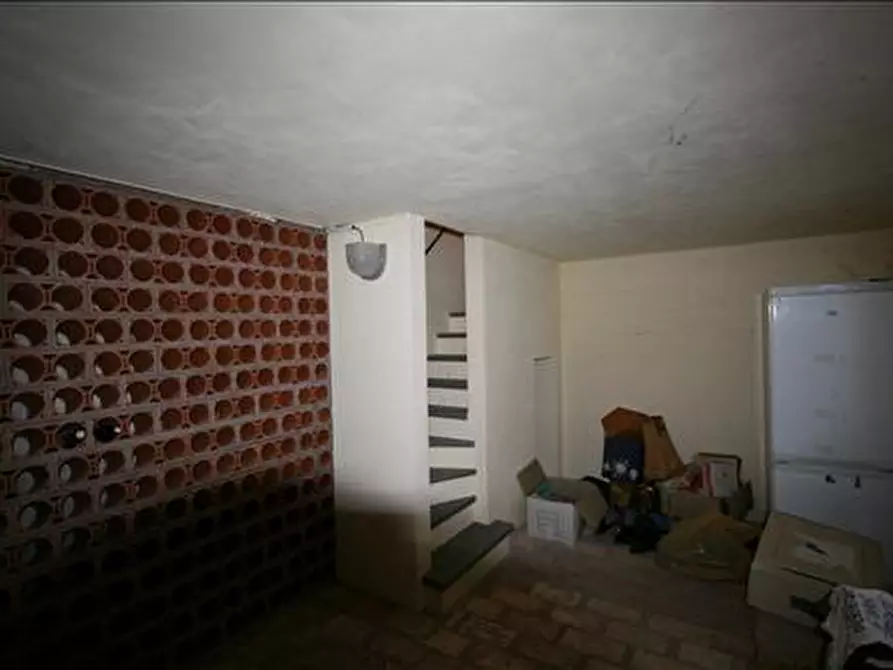 Immagine 12 di Rustico / casale in vendita  a Lucignano