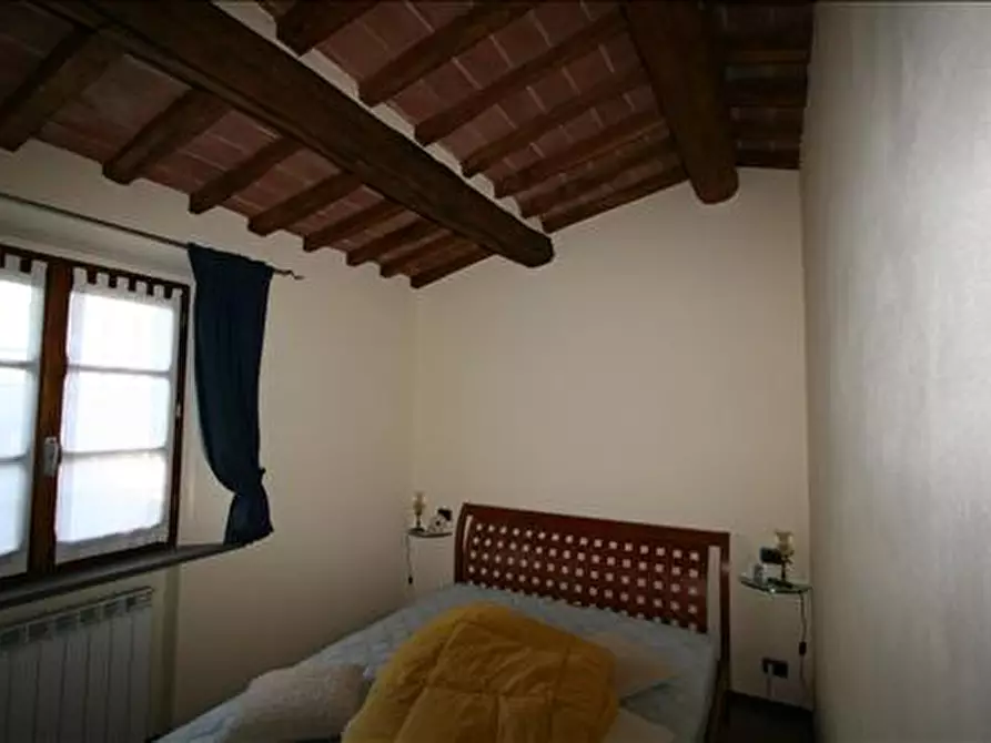 Immagine 27 di Rustico / casale in vendita  a Lucignano