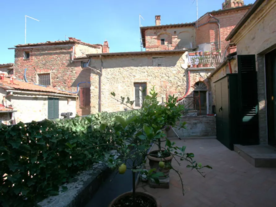 Immagine 7 di Appartamento in vendita  a Sinalunga