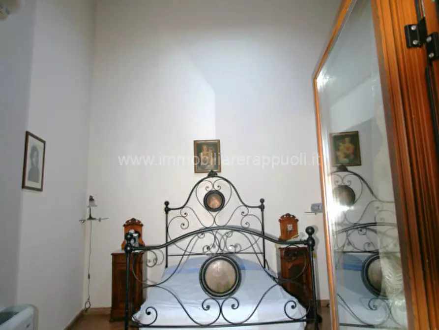 Immagine 8 di Appartamento in vendita  a Sinalunga