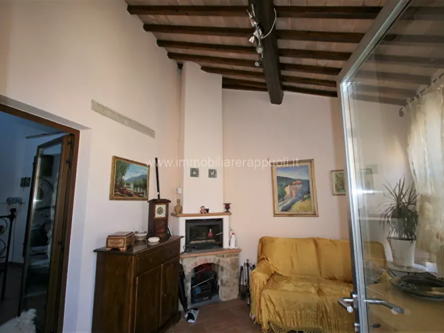 Immagine 9 di Appartamento in vendita  a Sinalunga