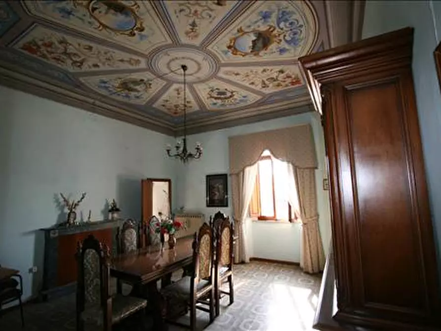 Immagine 2 di Appartamento in vendita  a Sinalunga