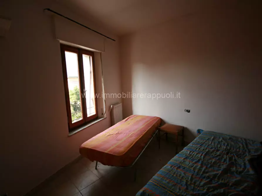 Immagine 3 di Appartamento in vendita  a Sinalunga